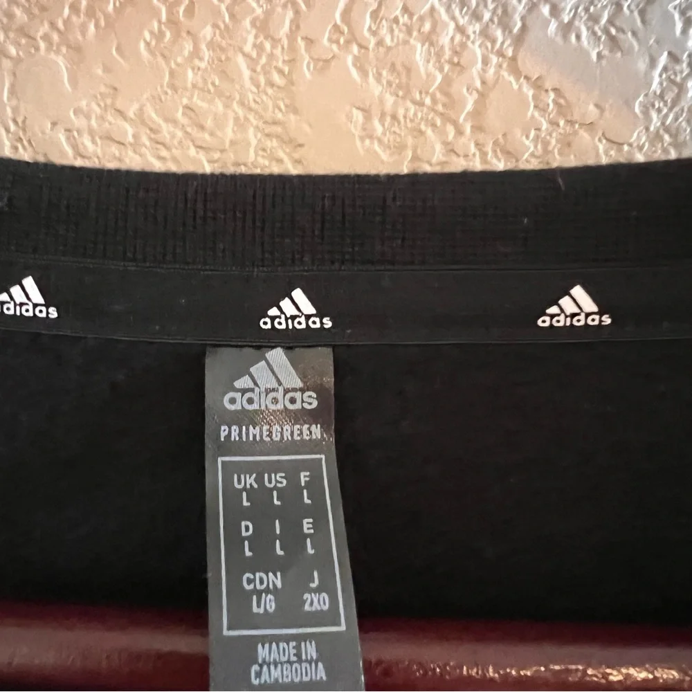 Adidas Striped Crewneck Fleece Sweatshirt Size Large NWT